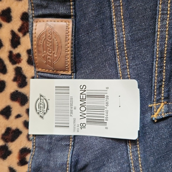 NWT Dickies Denim Capri - Picture 4 of 5